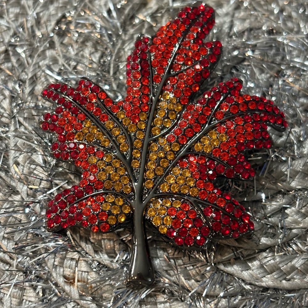 Off Park Collection Maple Leaf Brooch - image 1